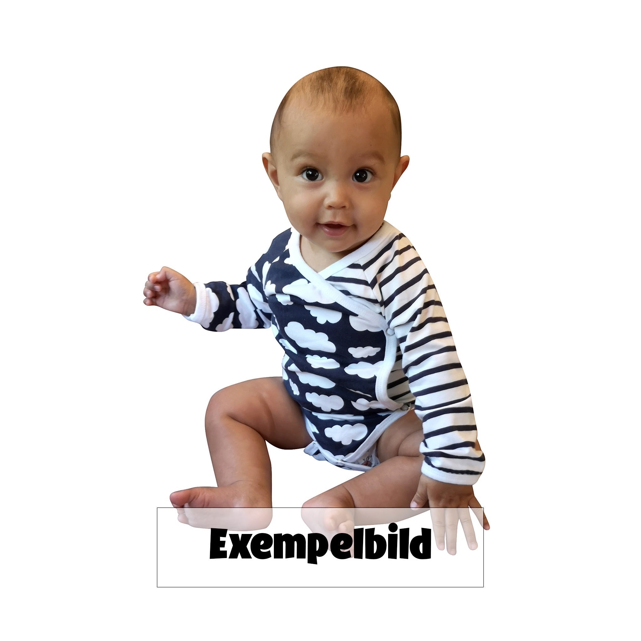 Omlottbody för baby i molnmönster med tryckknappar på sidorna.